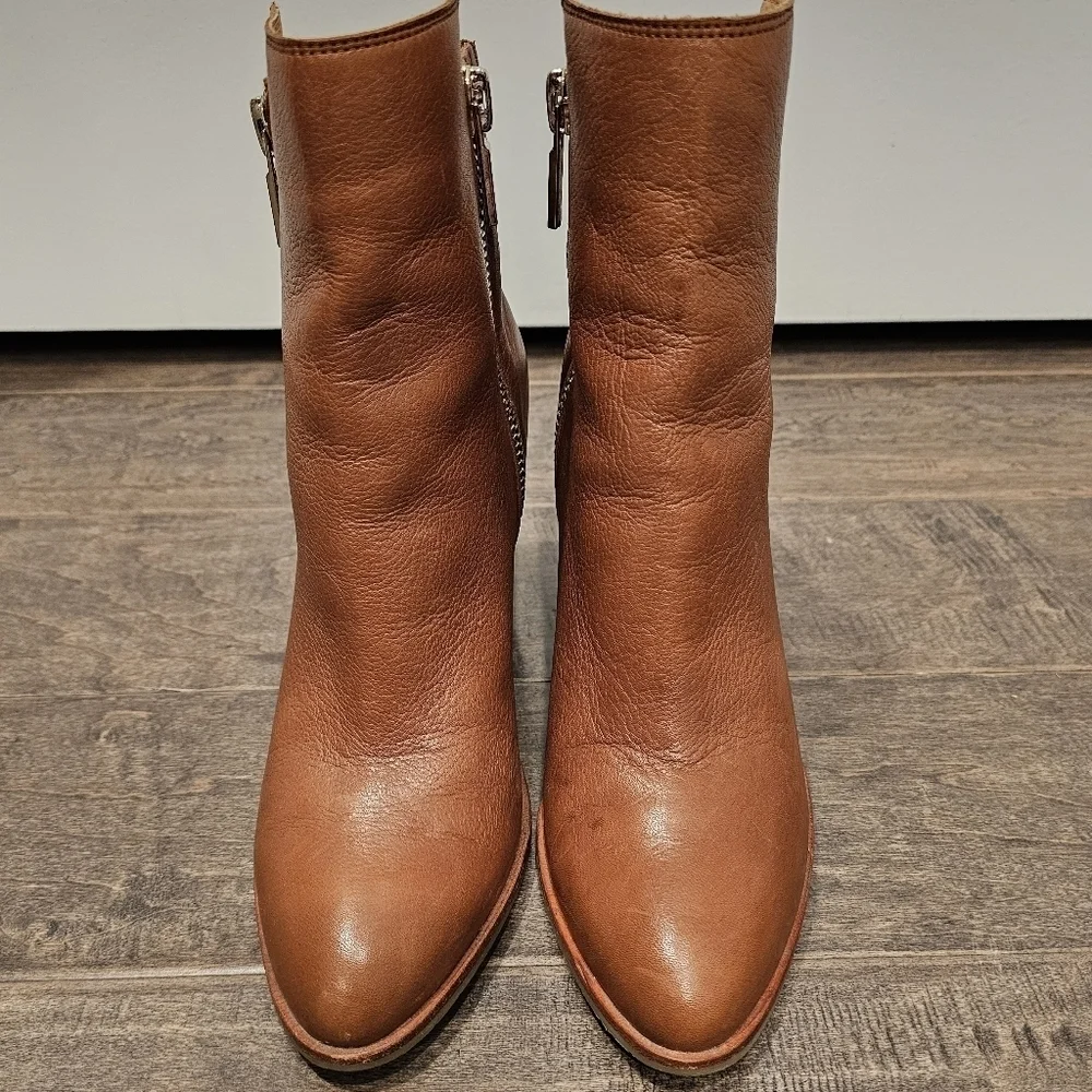 Kenneth Cole Ingrid Genuine Leather Ankle Boots Sz 8.5